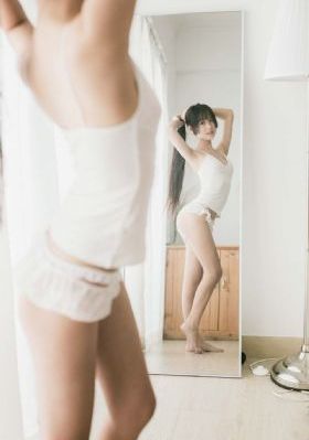 男生和女生打扑克免费